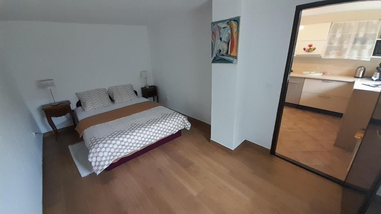 La Prairie Villa Korenica Eksteriør billede