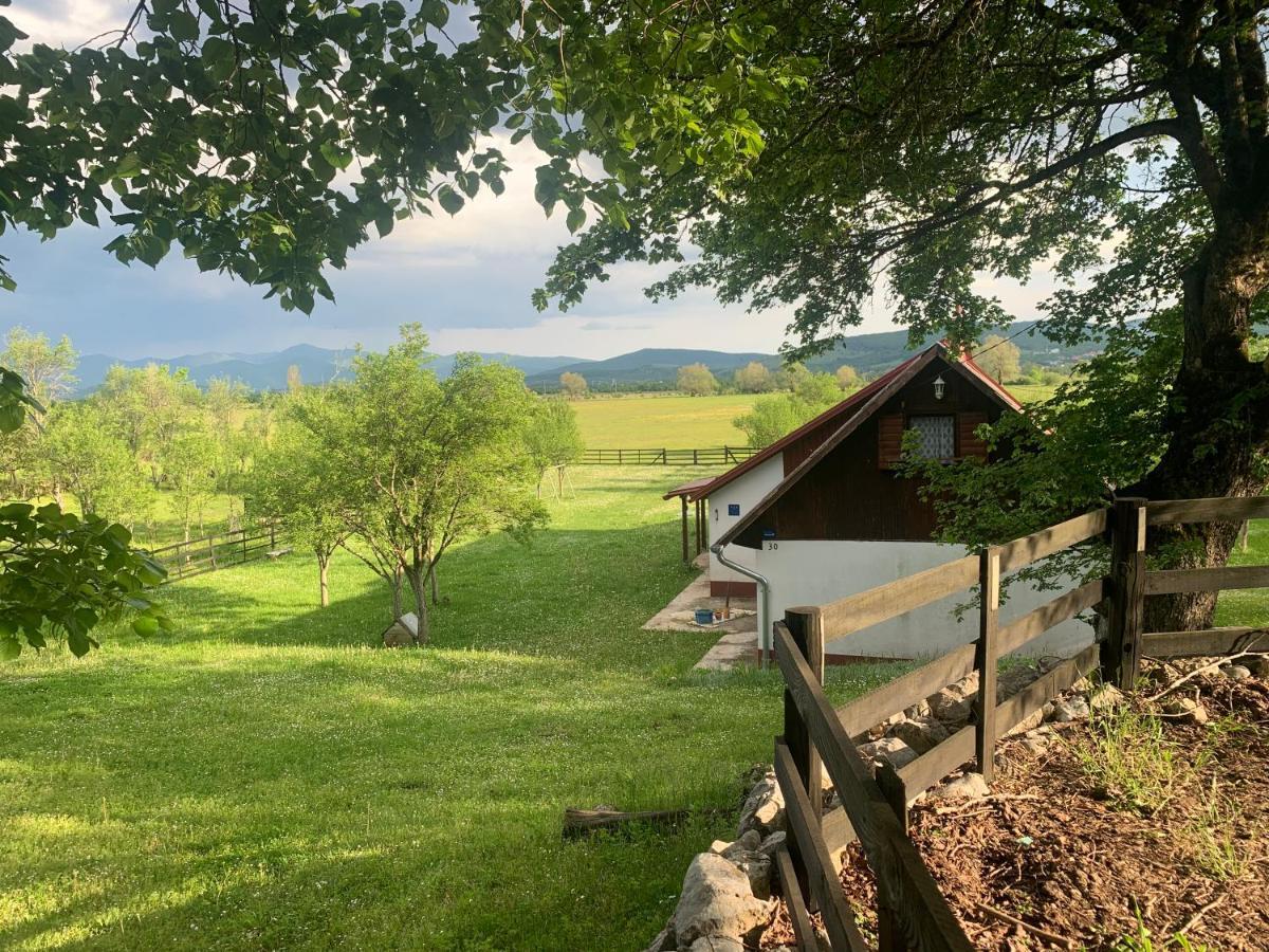La Prairie Villa Korenica Eksteriør billede